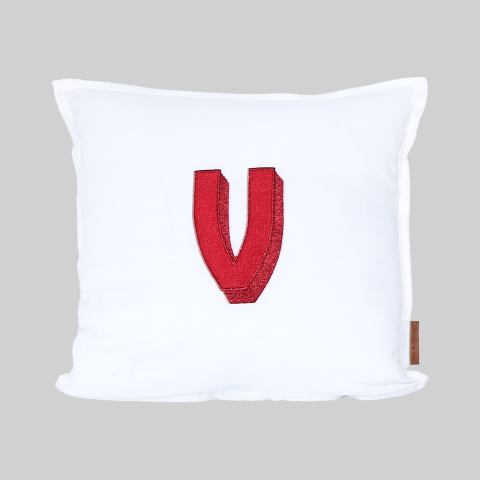 Kişiye Özel Harf Nakışlı Keten Kırlent