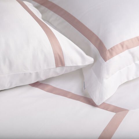 150 Tel %100 Pamuk Saten Vale Kişiye Özel Nakışlı Nevresim Takımı Pudra - King Size - Düz Çarşaf