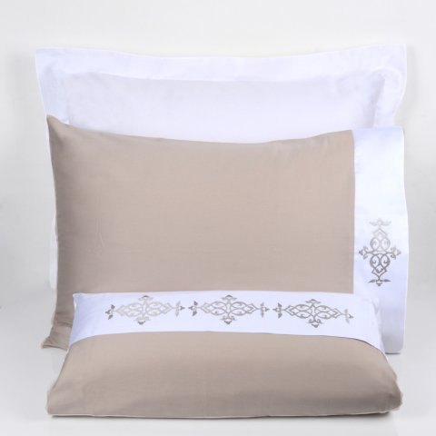 %100 Pamuk Saten Figure Nakış Nevresim Takımı Bej - King Size - Düz Çarşaf