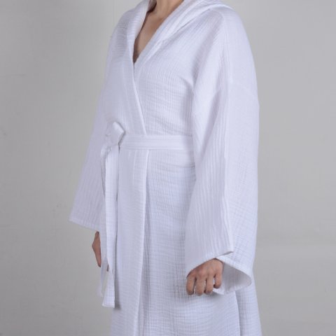 Kapüşonlu müslin bornoz yumuşak ve hafif pamuklu ev tekstili ürünü