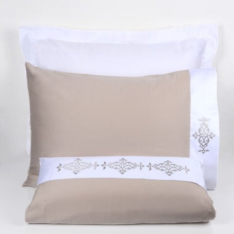 Figure Nakış Nevresim Takımı