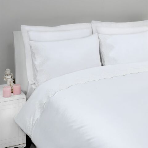 Nazik Güpür Nevresim Takımı