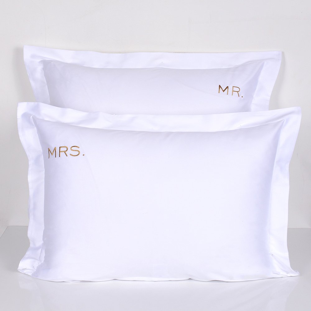 MR. MRS. Nakışlı Yastık Kılıfı Gold - Volanlı Yastık Kılıfı - 120 Tel Kumaş