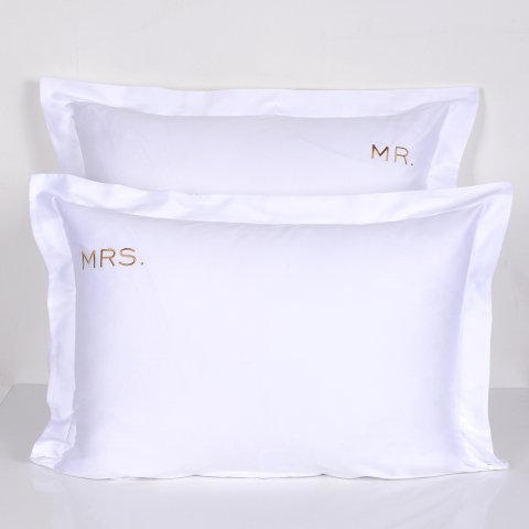 MR. MRS. Nakışlı Yastık Kılıfı Gold - Volanlı Yastık Kılıfı - 120 Tel Kumaş
