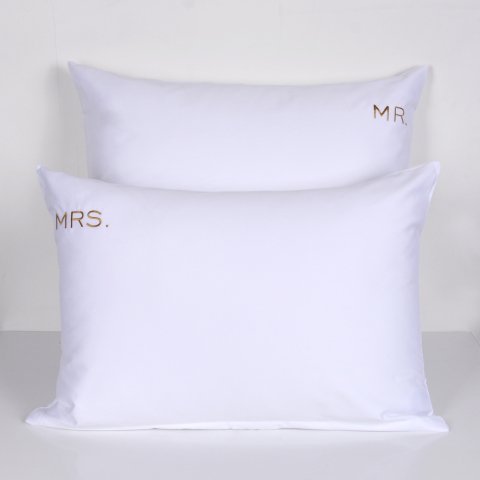 MR. MRS. Nakışlı Yastık Kılıfı Gold - Standart Yastık Kılıfı - 80 Tel Kumaş