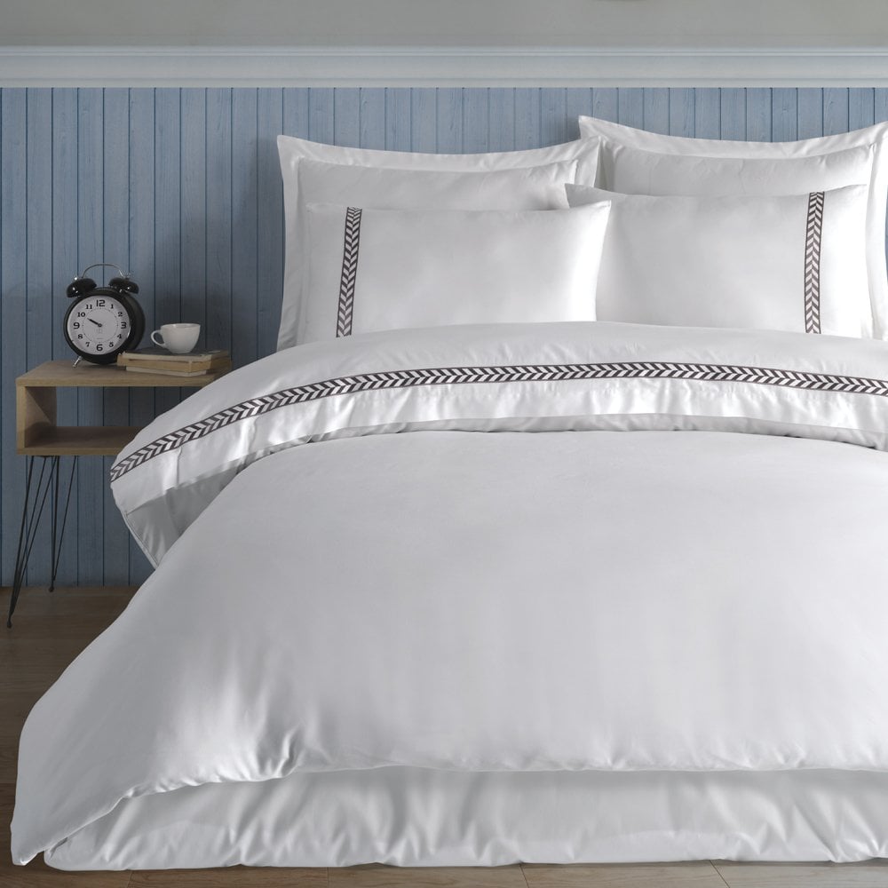 120 Tel İplik Pamuk Saten Maribel Brode Nevresim Takımı Premium Collection