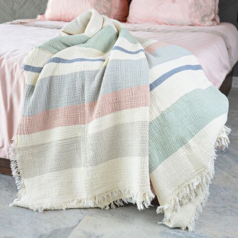 Pastel Stripes Müslin Yatak Örtüsü