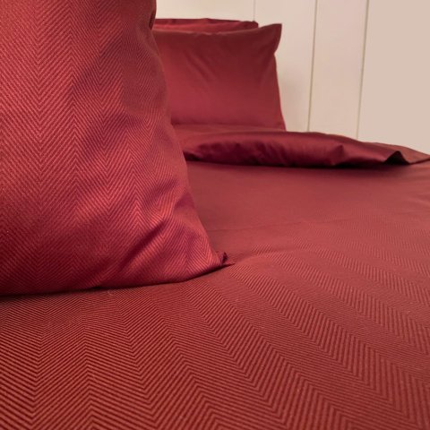 120 Tel İplik %100 Pamuk Saten Zigzag Jakar  Nevresim Takımı Bordo - Çift Kişilik - Düz Çarşaf
