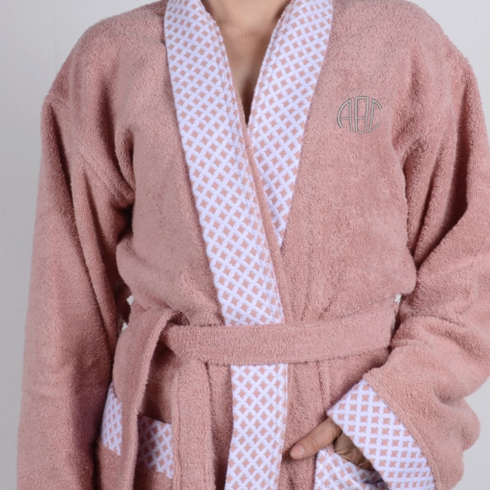 Kişiye Özel Nakışlı Beyaz Yaka Kimono Bornoz Seti M-L - Pudra