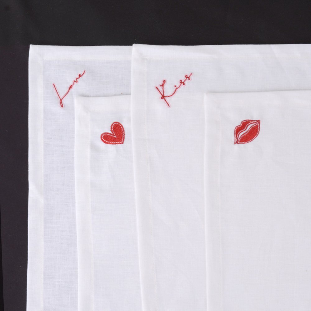 Valentine Mix 4'lü Peçete Seti Sevgililer Günü Temalı Dekoratif Masa Tekstili